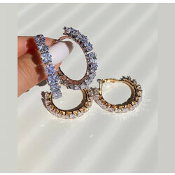 Su yolu zirkon halka küpe gold ve silver renk seçeneği ile 