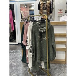 Leopar Detaylı Kadife Eşofman Takımı