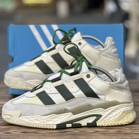 Adidas niteball leather sınırlı sayıda stoklarda