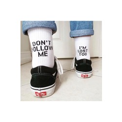 Unisex Beyaz Don't Follow Me / I'm Lost Too Yazılı Neşeli Çorap