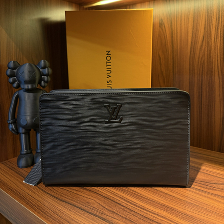Louis Vuitton Clutch Bag ( Parmak İzli )