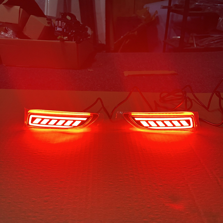 Corolla 2010-2012 Kayar Led Arka Tampon Reflektör Led