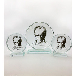 Atatürk Temalı Orta Boy Kristal Tablolar