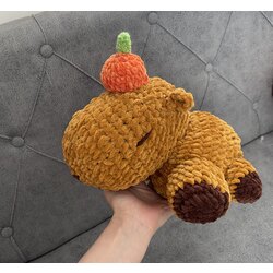 Portakal Aksesuarlı Capybara