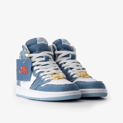 Nike Air Jordan 1 Hyper Royal Denim 