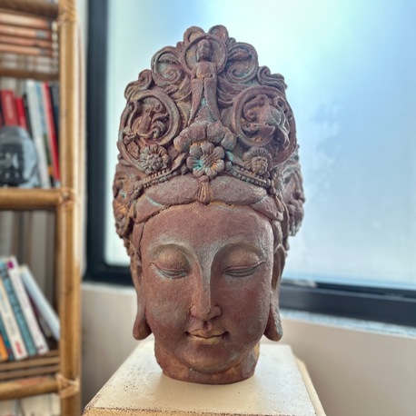 Budha Heykeli ve Saksılık