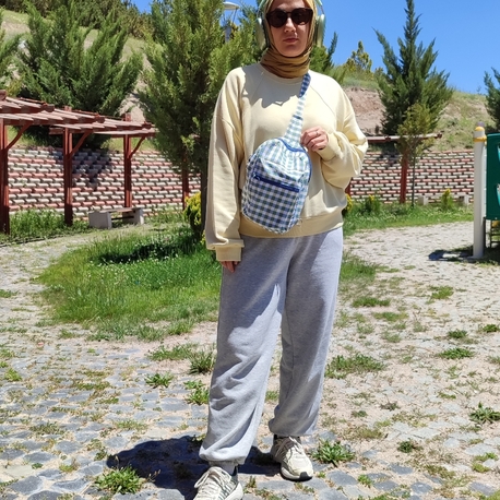 Ayarlanabilir askılı seyahat çantası