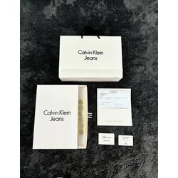 CALVİN KLEİN KUTU