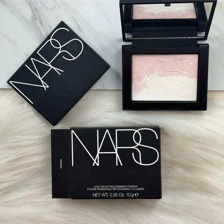 Nars toz aydınlatıcı No-Stardust
