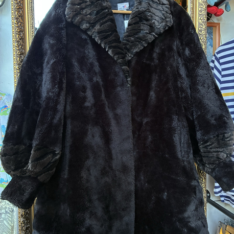 1980 USA Faux Fur