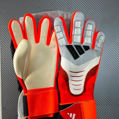 Adidas eldiveni 8 9 10 numaraları mevcuttur 