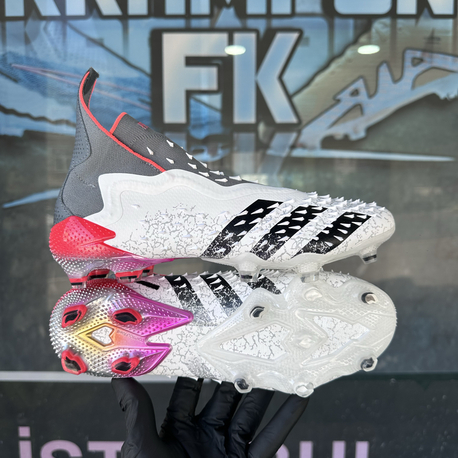 Yeni Sezon Predator Freak Elite Tamprof