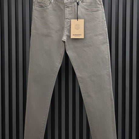 BURBERRY Garment Dyed Premium Denim | Likralı Esnek Kumaş & Signature Cep Şerit Detay.