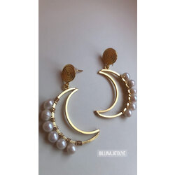 Ay sallantılı inci küpe