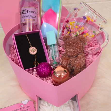 Kalp Fetheden Premium Hediye Kutusu