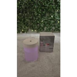 Led ışıklı küçük boy hava nemlendirici