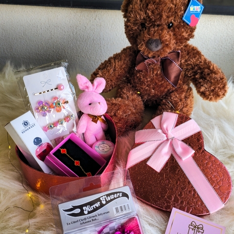 Premium Romantik Hediye Seti – Peluş Ayıcık & Kalpli Özel Tasarım Sevgiliye Hediye Kutusu