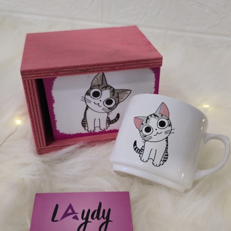 Özel Ahşap Kutulu Kedi Tasarımlı Kupa