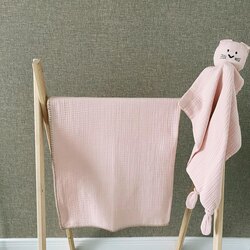 4 katlı Krinkel Pembe Müslin Battaniye ve Uyku Arkadaşı