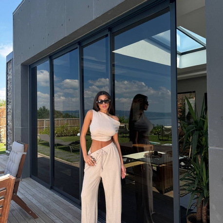 Omuz Detaylı Bej Bluz/Pantolon Takım