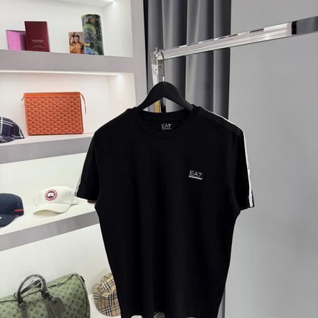 EA7 T-shirt