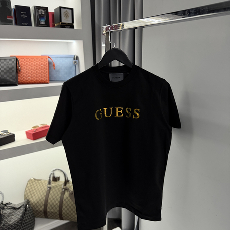 Guess T-shirt