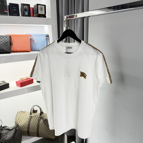 Burberry T-shirt