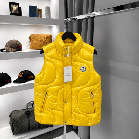 Moncler Yelek