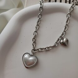 Lente Aksesuar Silver Renk Bombeli Sedefli Kalp Kolye