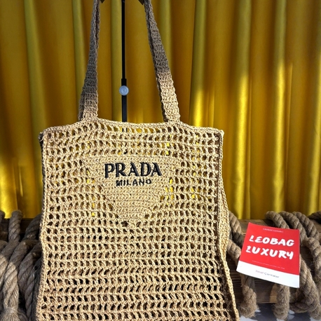 PRADA - Raffia bag