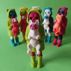 Little Grimm ve İskelet Maskeli Köpeği