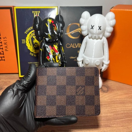 LOUIS VUITTON Premium Deri Cüzdan