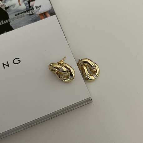 Taş Detaylı Gold Burgu Küpe