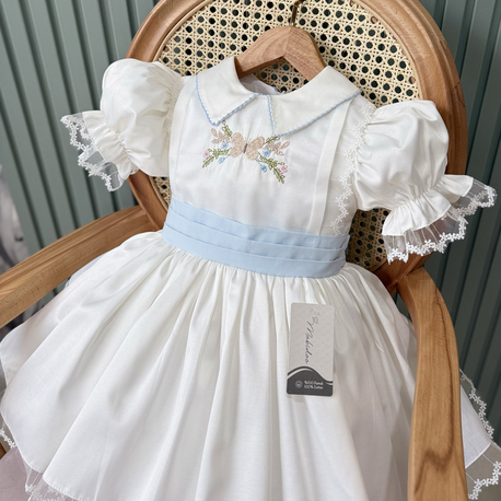  Krem kelebek model