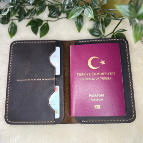Plethora Pasaport Wallet / Kestane Crazy Leather