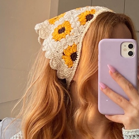 El Örgüsü Çiçekli Bandana – Loop & Bloom Handmade