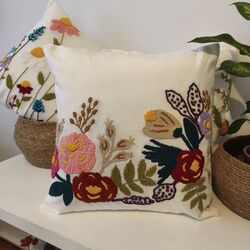 Gün güzeli punch nakışı kırlent kılıfı