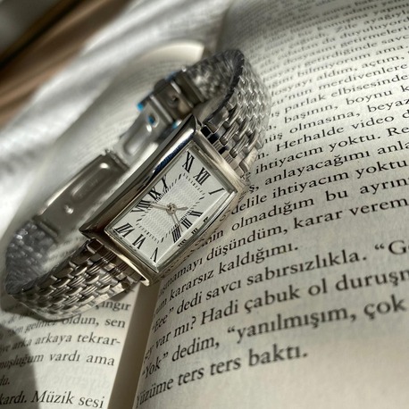 Retro Roman Silver Kadın Kol Saati