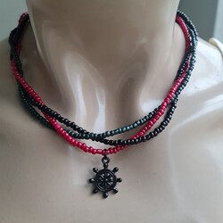 Üç sıra bordo siyah gemici dümeni kolye