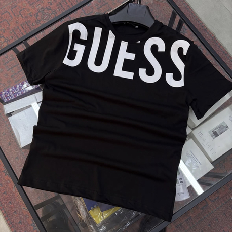 GUESS T SHIRT