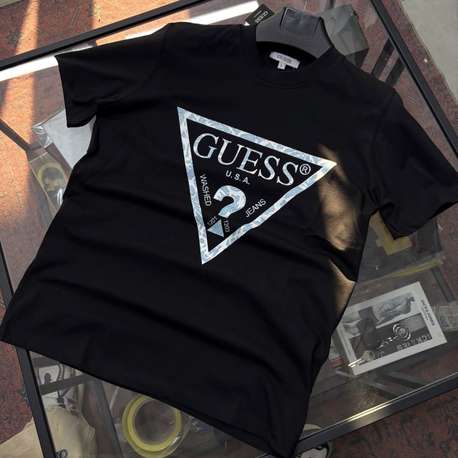 GUESS T SHIRT