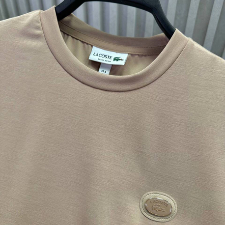 Yeni Demir Logo Modal Kırışmayan Kumaş T-shirt (15052-Bej)