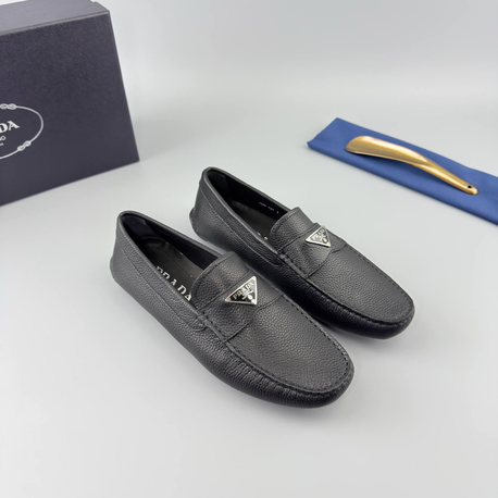 Prada Siyah Deri Loafer (İTHAL ÜRÜN)