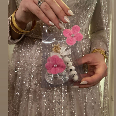 Pembe çiçekli hediyelik 