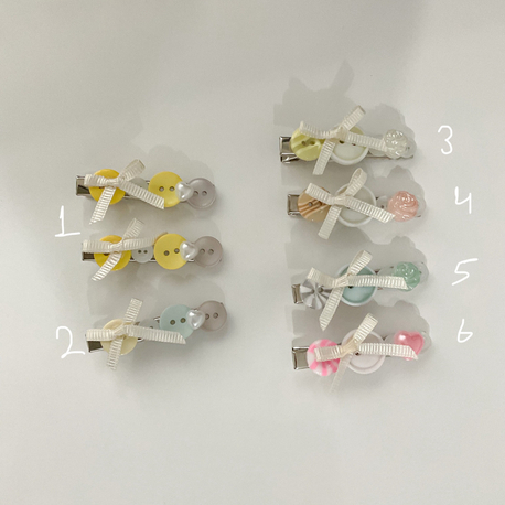 Button hair clips 