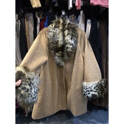Leopar Kürklü Kaban
