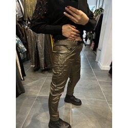 Bronz Deri Zımbalı Pantolon