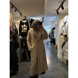 Kürklü Yaka Uzun Kaban