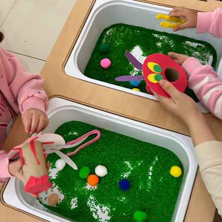 Rulo aparatsız ve sandalyesiz aktivite masası