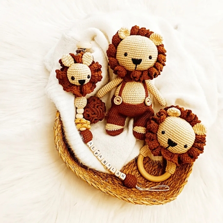 Amigurumi aslan uyku arkadaşı çıngırak diş kaşıyıcı yenidoğan seti